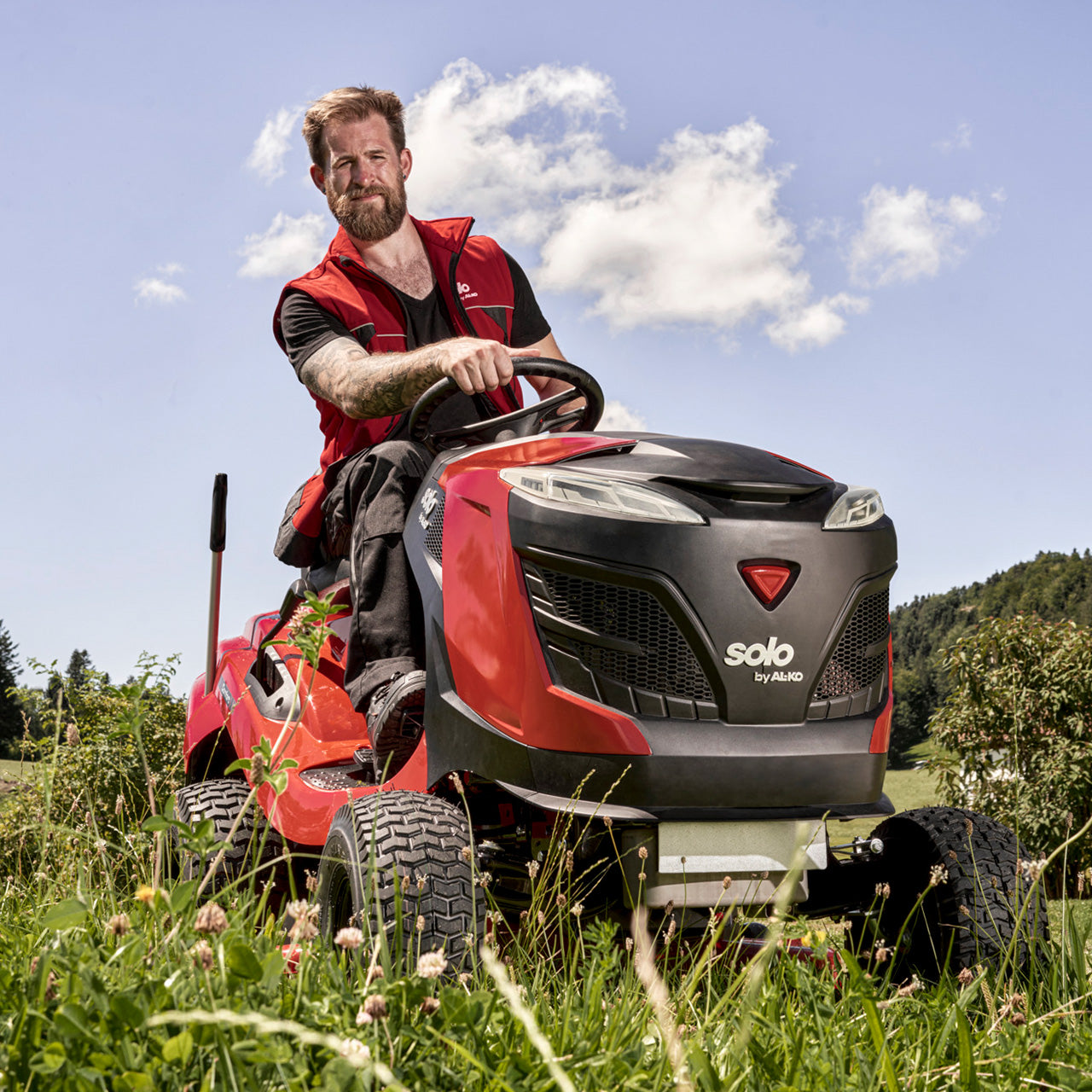 solo by AL-KO Comfort T18-103.4 HD-A V2 Petrol Rear Collect Lawn Tractor - Image 5